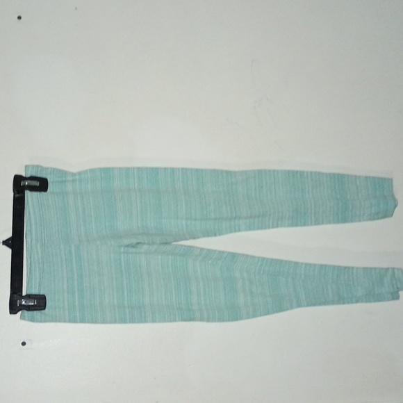 Green so pants stretch - Picture 1 of 3